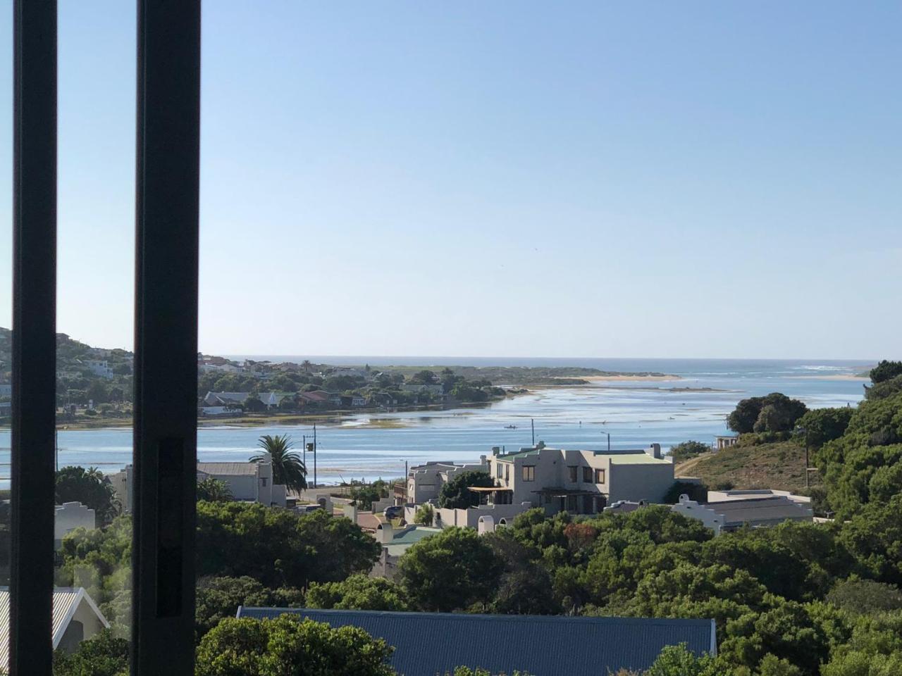 Karee Manor Guesthouse Stilbaai Exterior photo