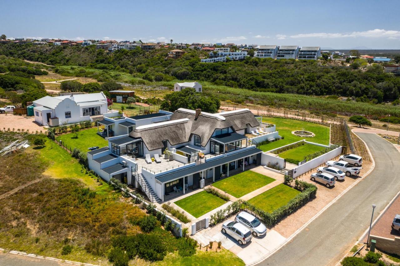 Karee Manor Guesthouse Stilbaai Exterior photo