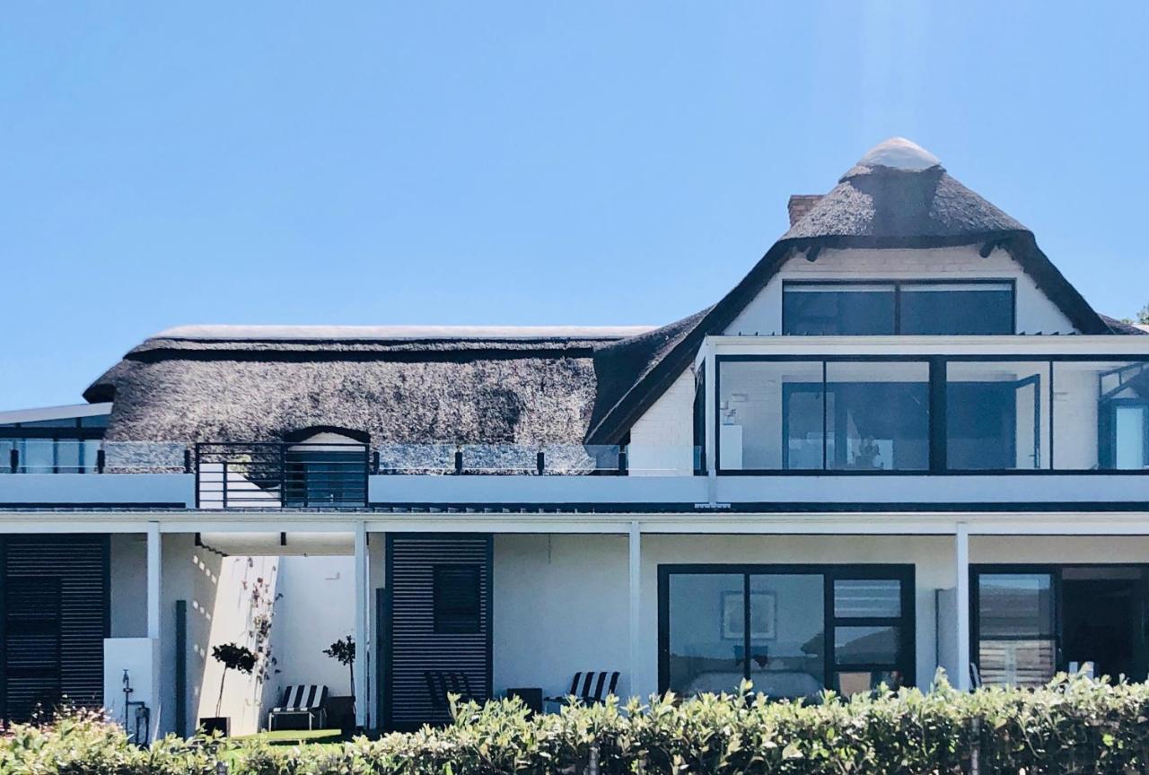 Karee Manor Guesthouse Stilbaai Exterior photo